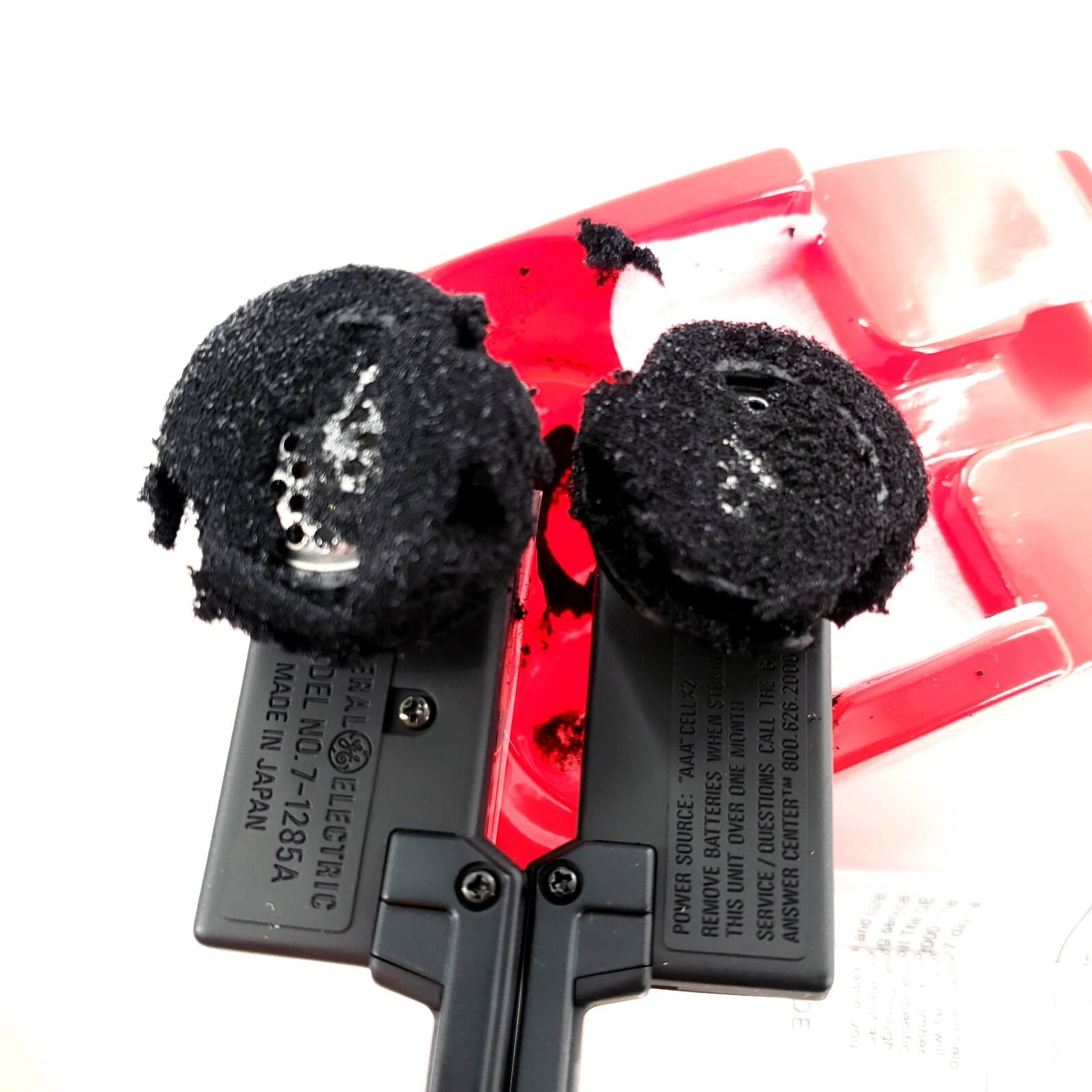 GE General Electric 7-1285 FM Stereo Collapsible FM Radio Brand New Damaged Pads 4