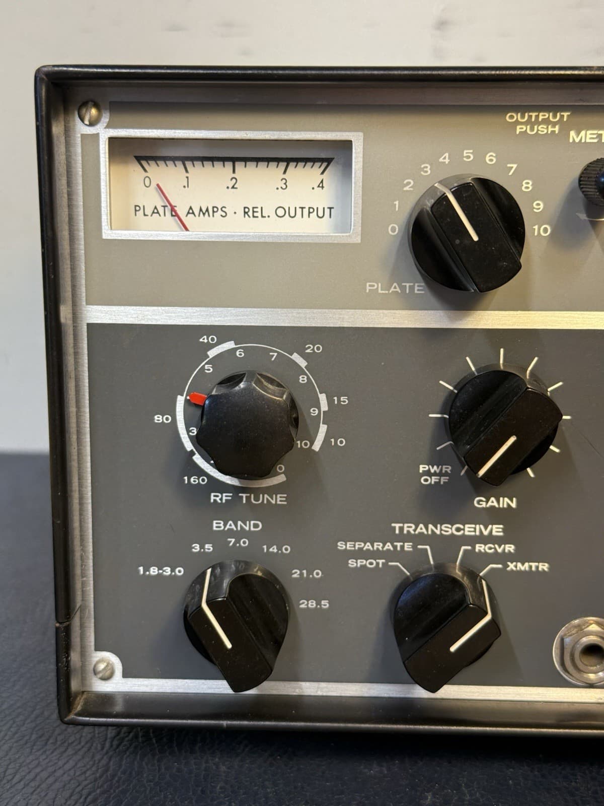 DRAKE T-4X HF TRANSMITTER (SN-11638) Working Powers On & Good Bias 3