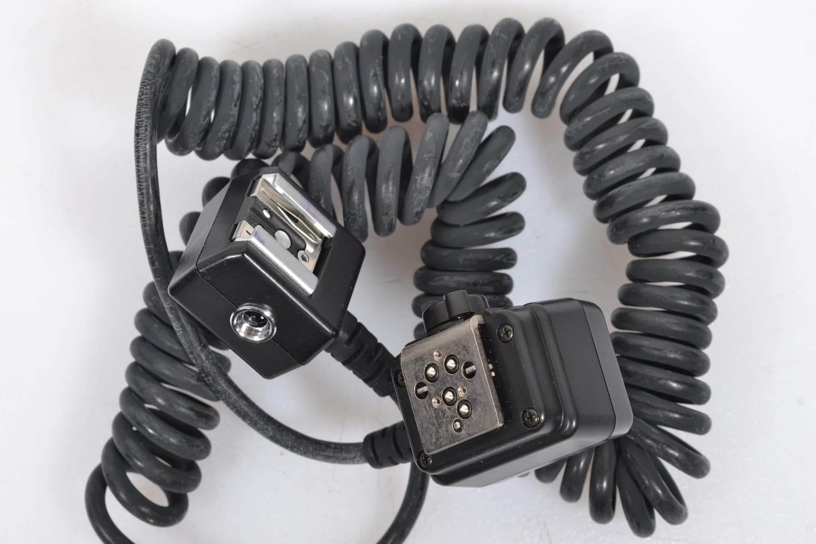 Nikon SC-28 TTL Remote Coiled Cord 2