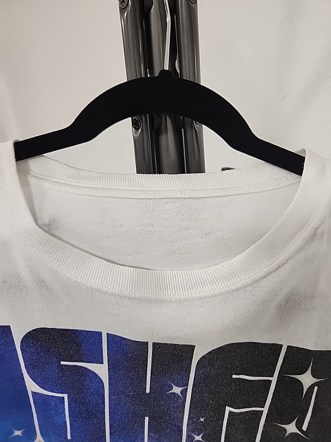 Usher Unisex 2011 OMG Tour Concert White Graphic T-Shirt Small/Medium 5