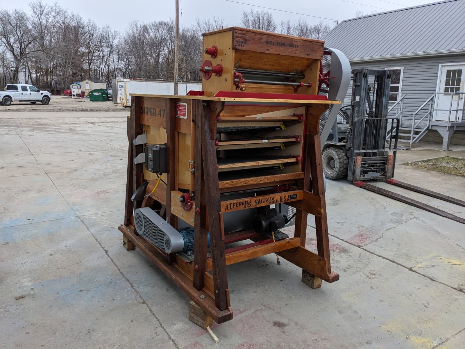 Clipper Seed & Grain Cleaner (Fanning Mill) Super 47 Seed Separator 3