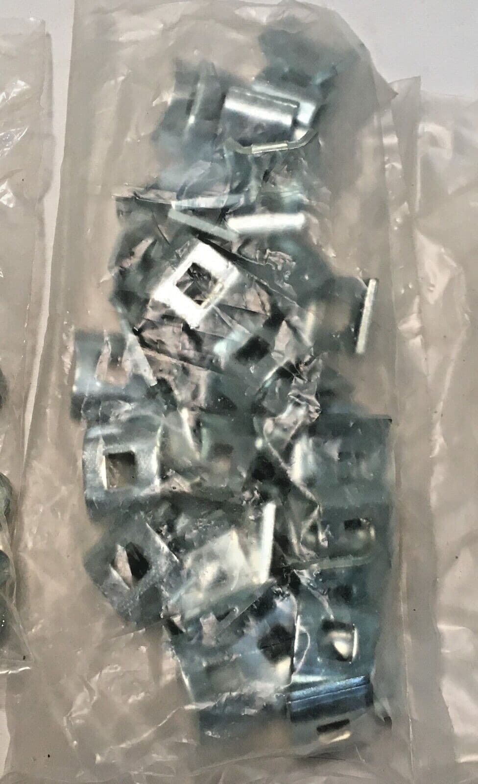 Box of (50) Cooper B-Line Flextray FTSCH Connecting Hardware 6