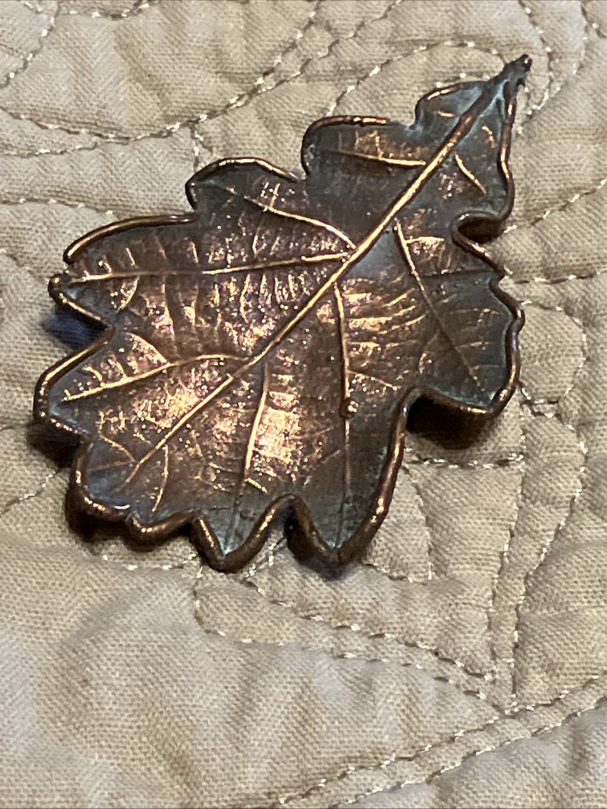 Vintage Cast Copper Oak Leaf Brooch/Pin 2.5”x1.5” 2
