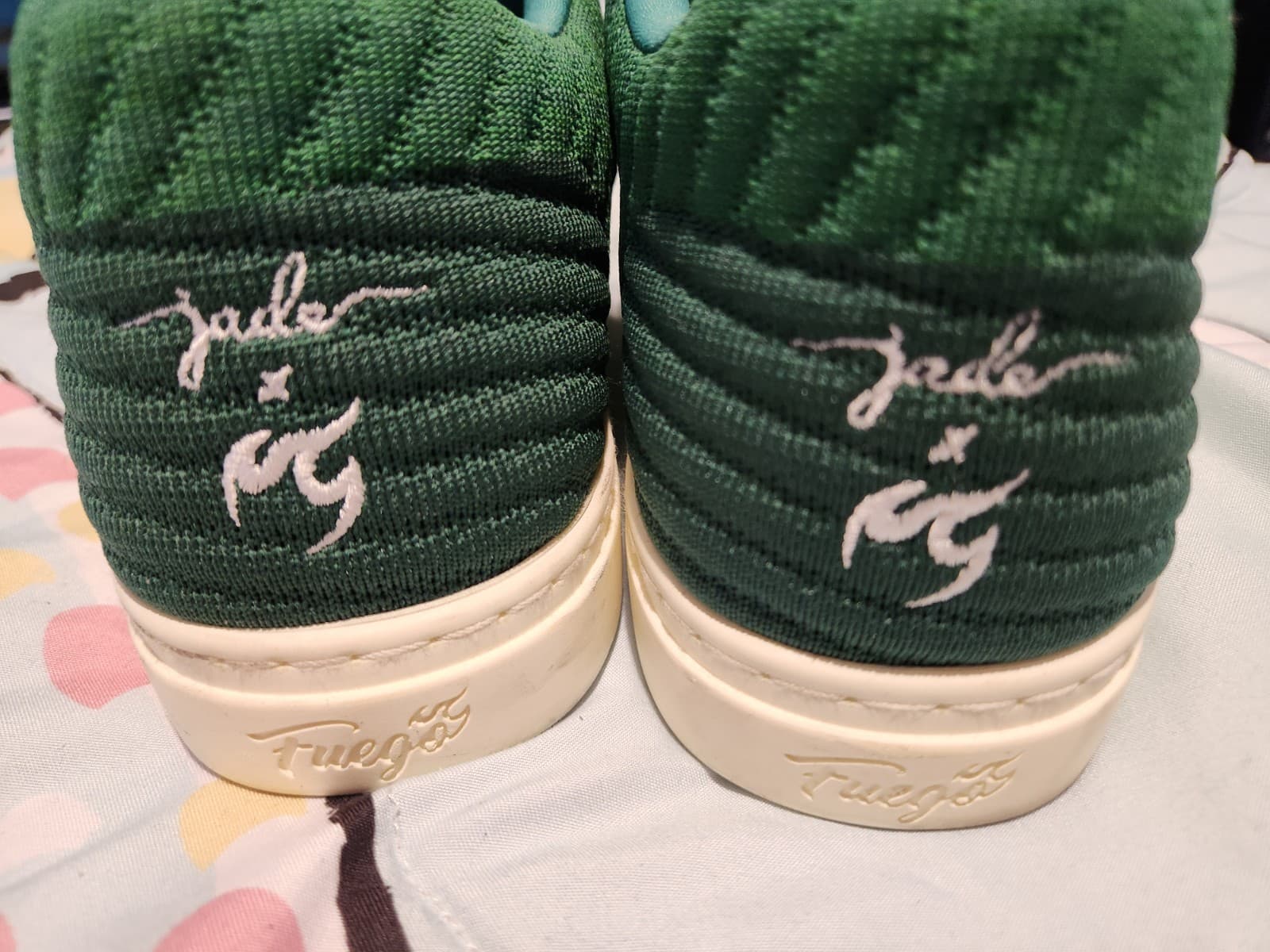 Fuego Low Top Dance Sneakers, Size 8.5 Women’s, Size 7.5 Men **Great Condition** 6