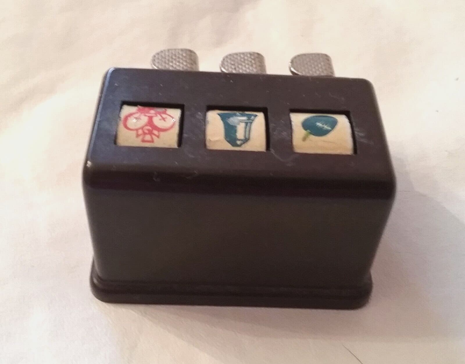 Vintage O. Schoenhut Inc Brodi Miniature Casino Slot Machine Game 2” Handheld 3