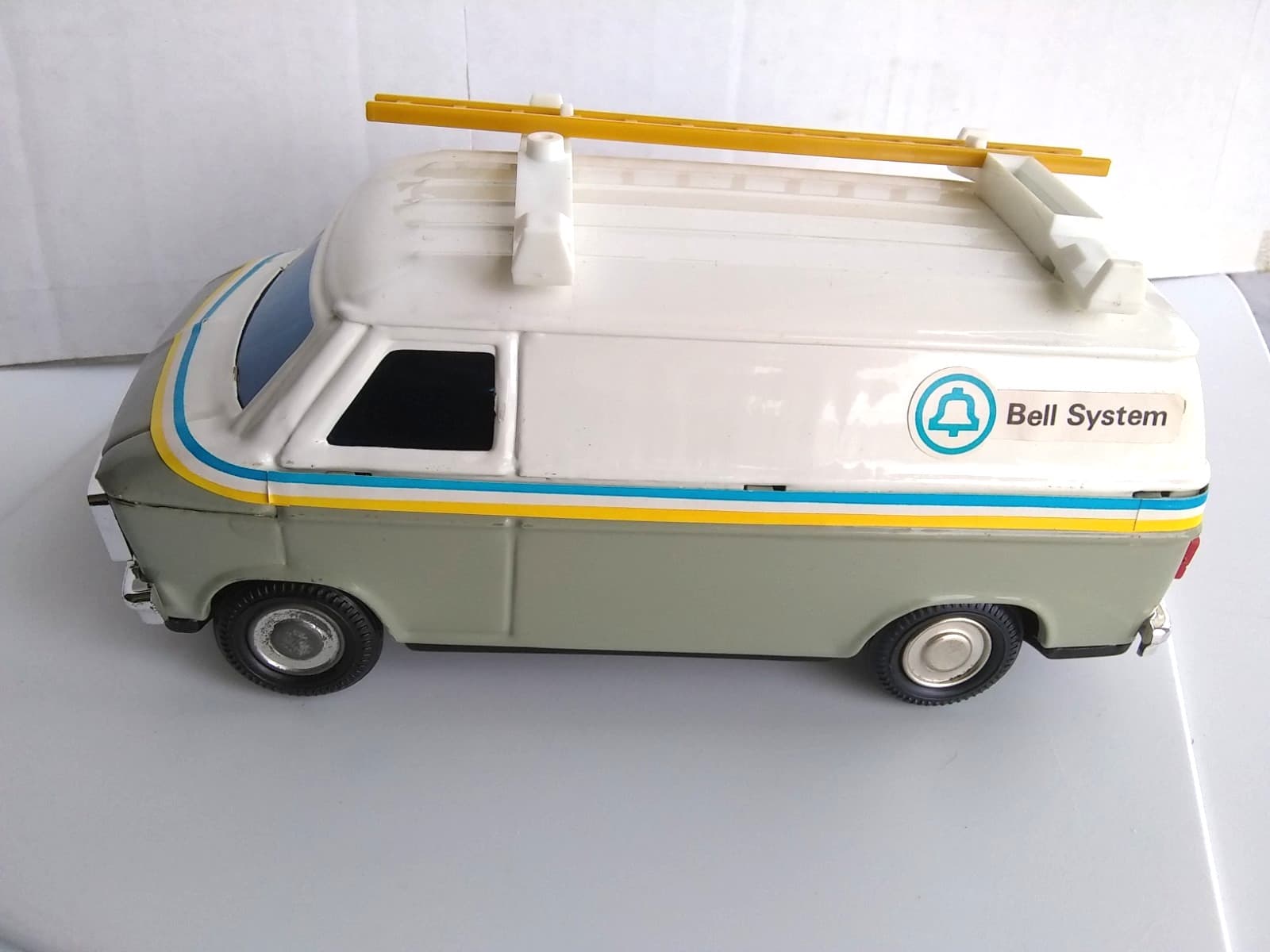 Western Stamping Official Bell System Telephone Truck & Ladder Coin Bank 1358 4