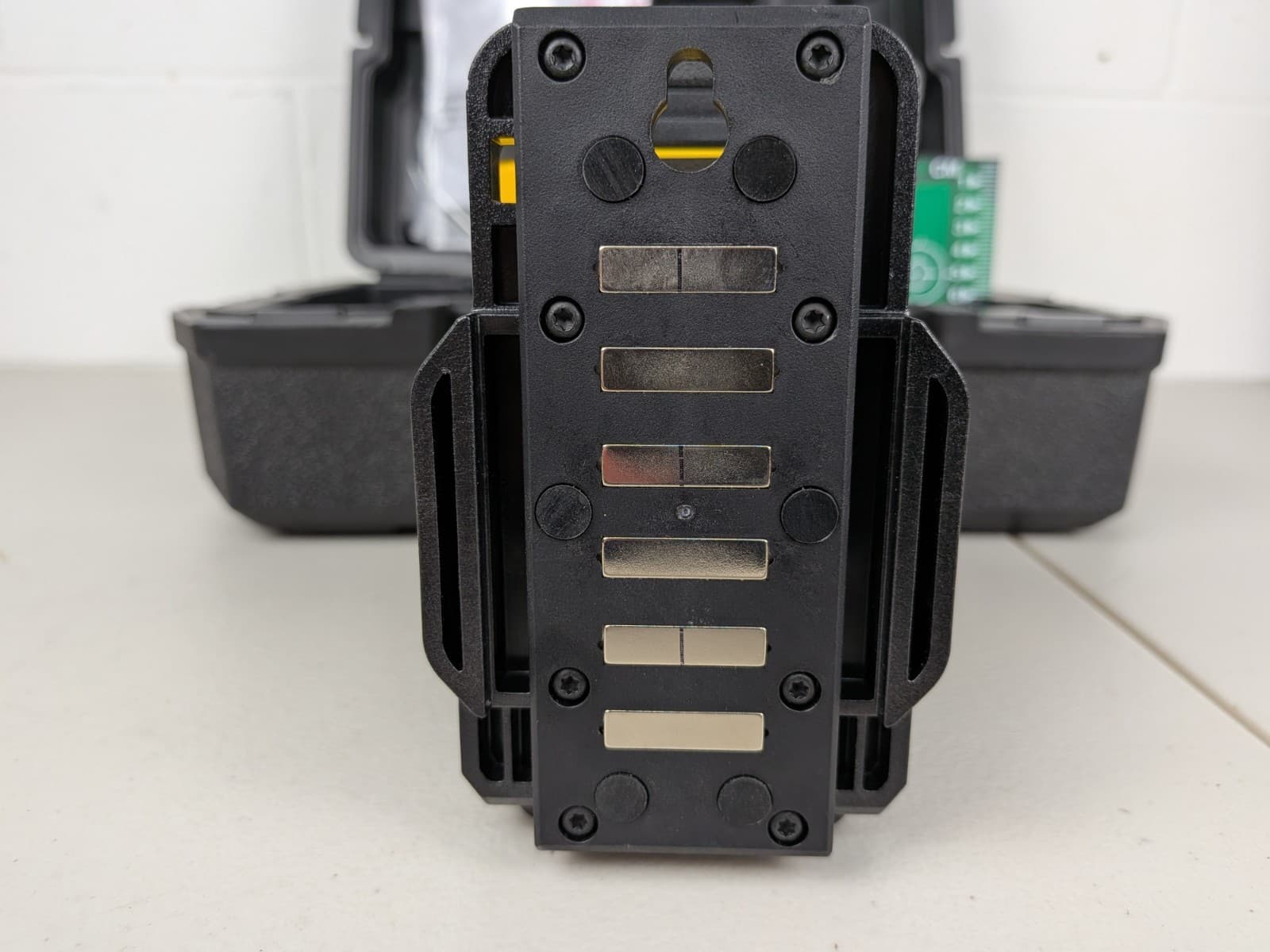 DEWALT DCLE34021 20V MAX Li-Ion Cordless Green Cross Line Laser (Tool Only) 5