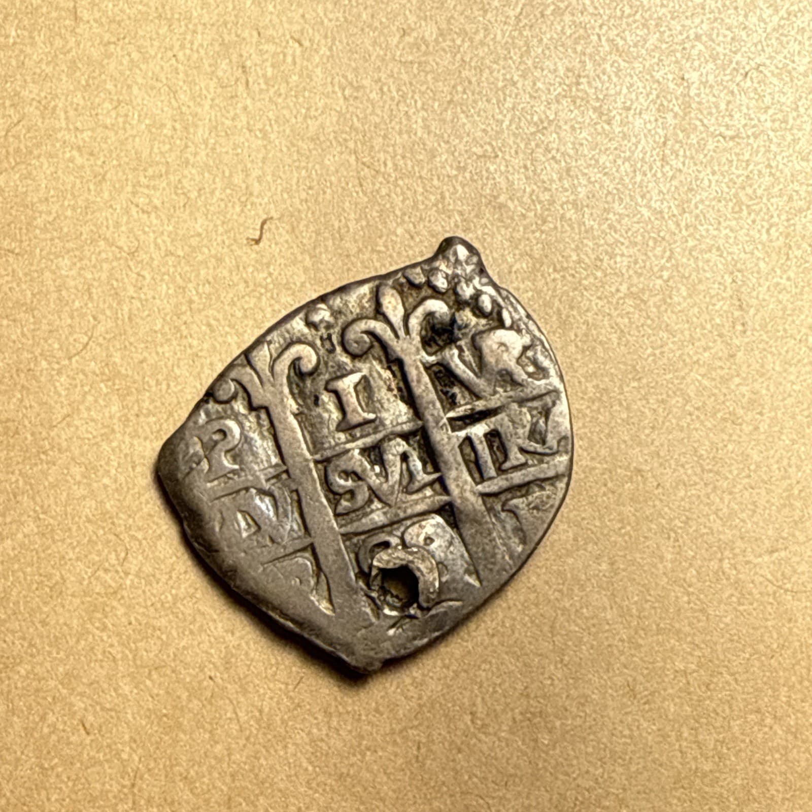 COB Spanish America Potosi 1R 1688 VR  Rare 4