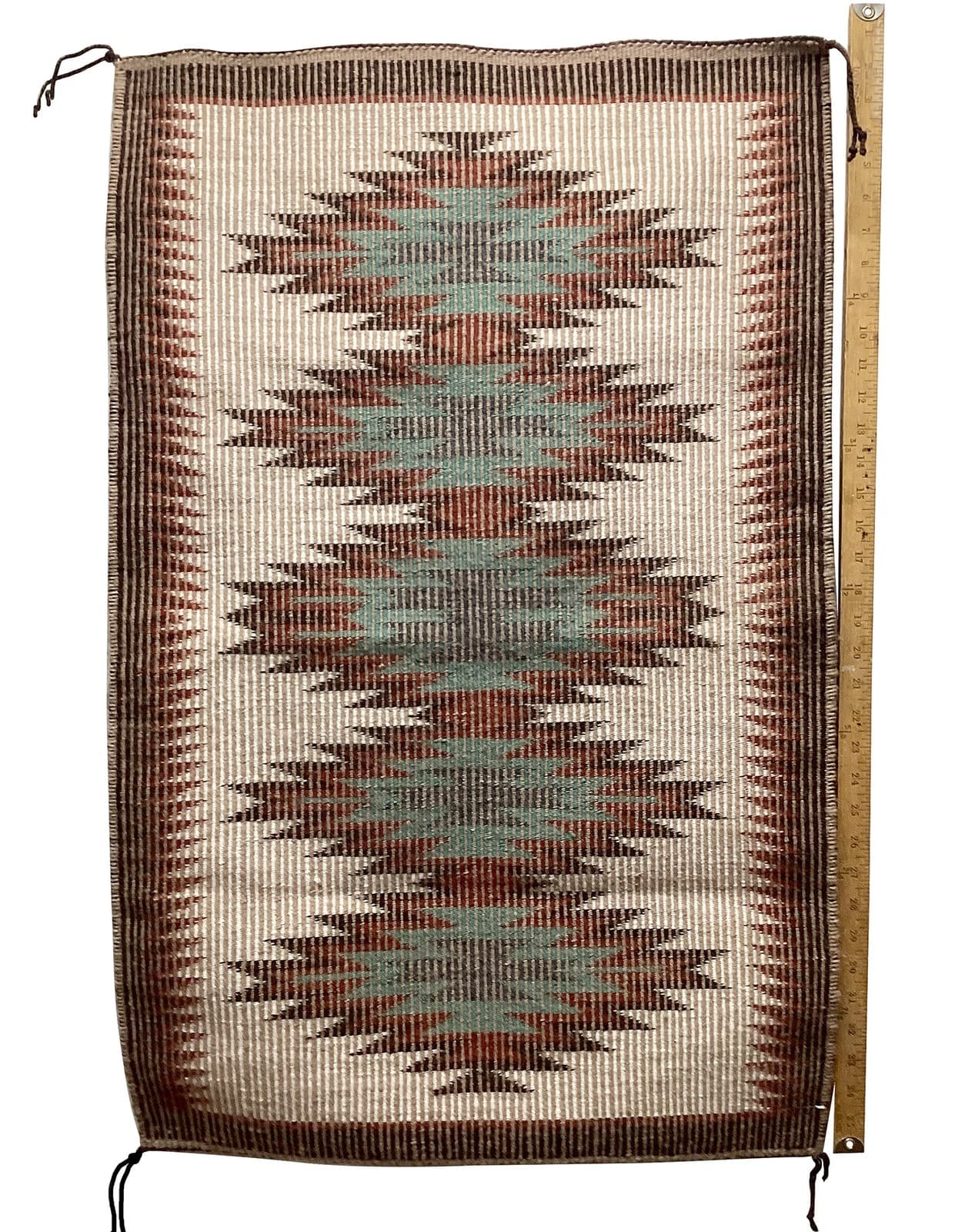 Evelyn Yazzie, Rug, New Lands Raised Outline, Navajo, 22.5" x 35" 3