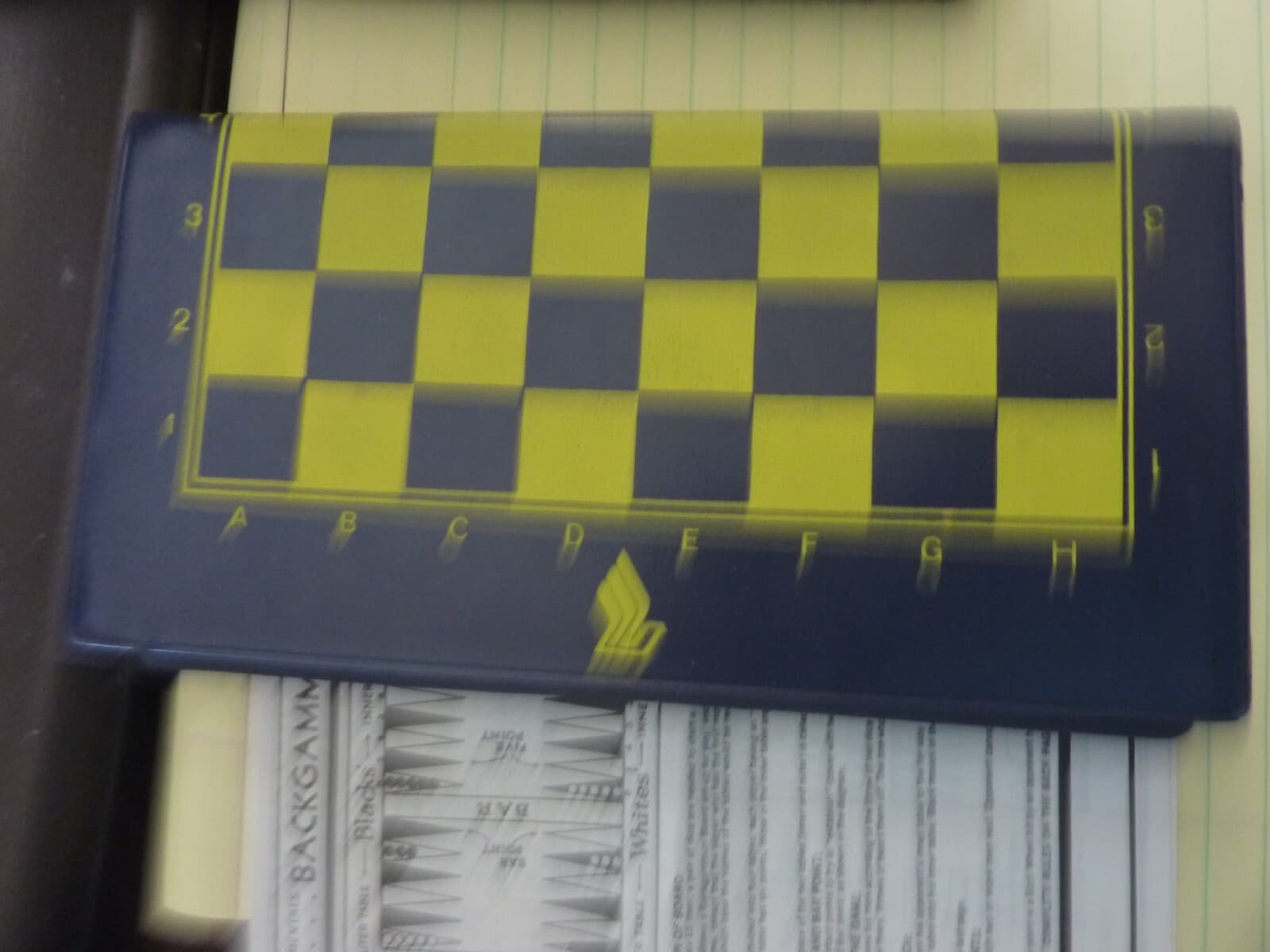 Singapore Airlines Magnetic Backgammon Chess & Checker Set and Absorbing Puzzle 5