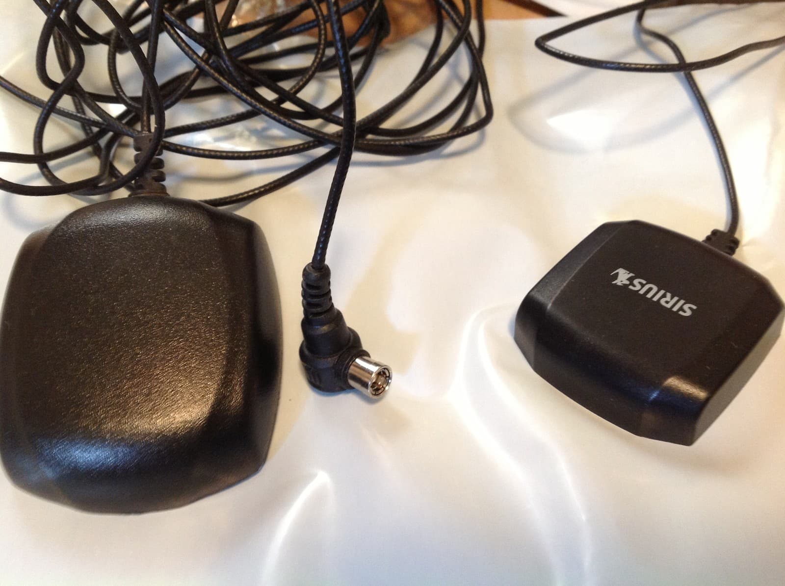 1-USED WORKING sirius xm satellite radio antenna s mixed types 