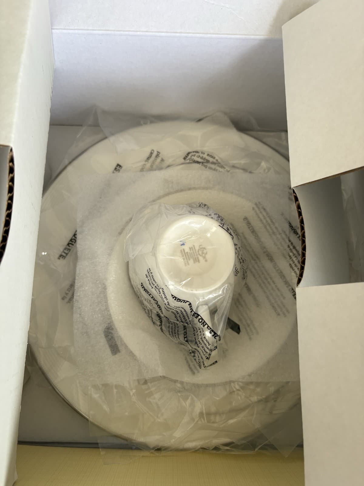 LENOX - Opal Innocence Stripe - 5 Piece Place Setting - BRAND NEW BOXED 3