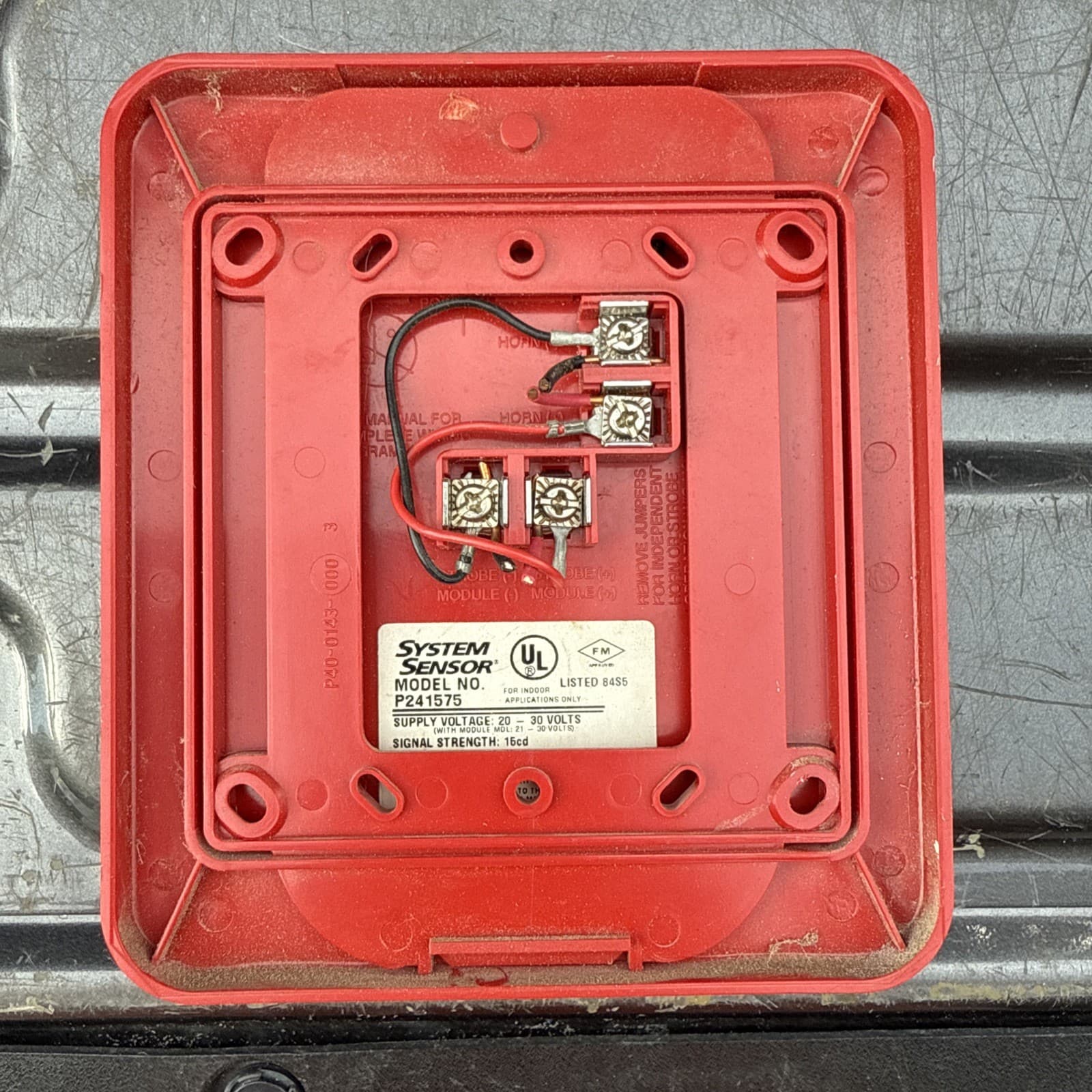 System Sensor P241575 Horn Strobe With Set Screw  2