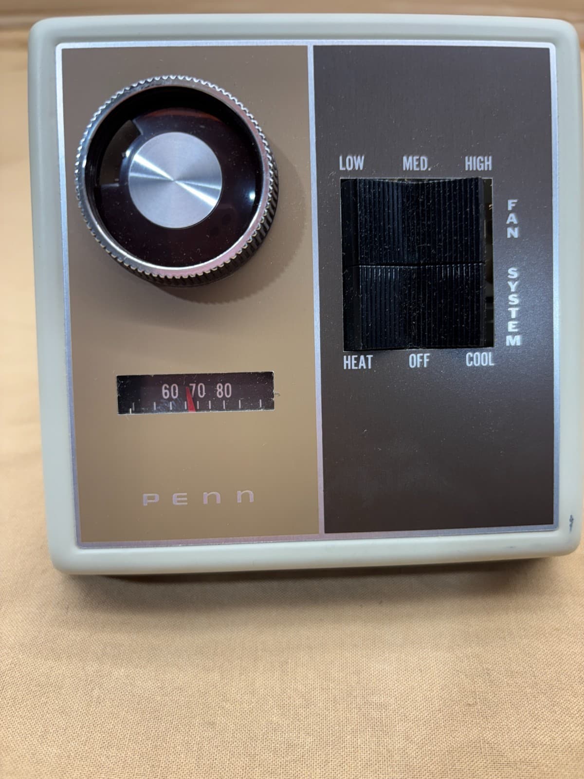 Johnson Controls T23A-1C Fan Coil Thermostat 50 To 90F Heat Cool System Switch 4