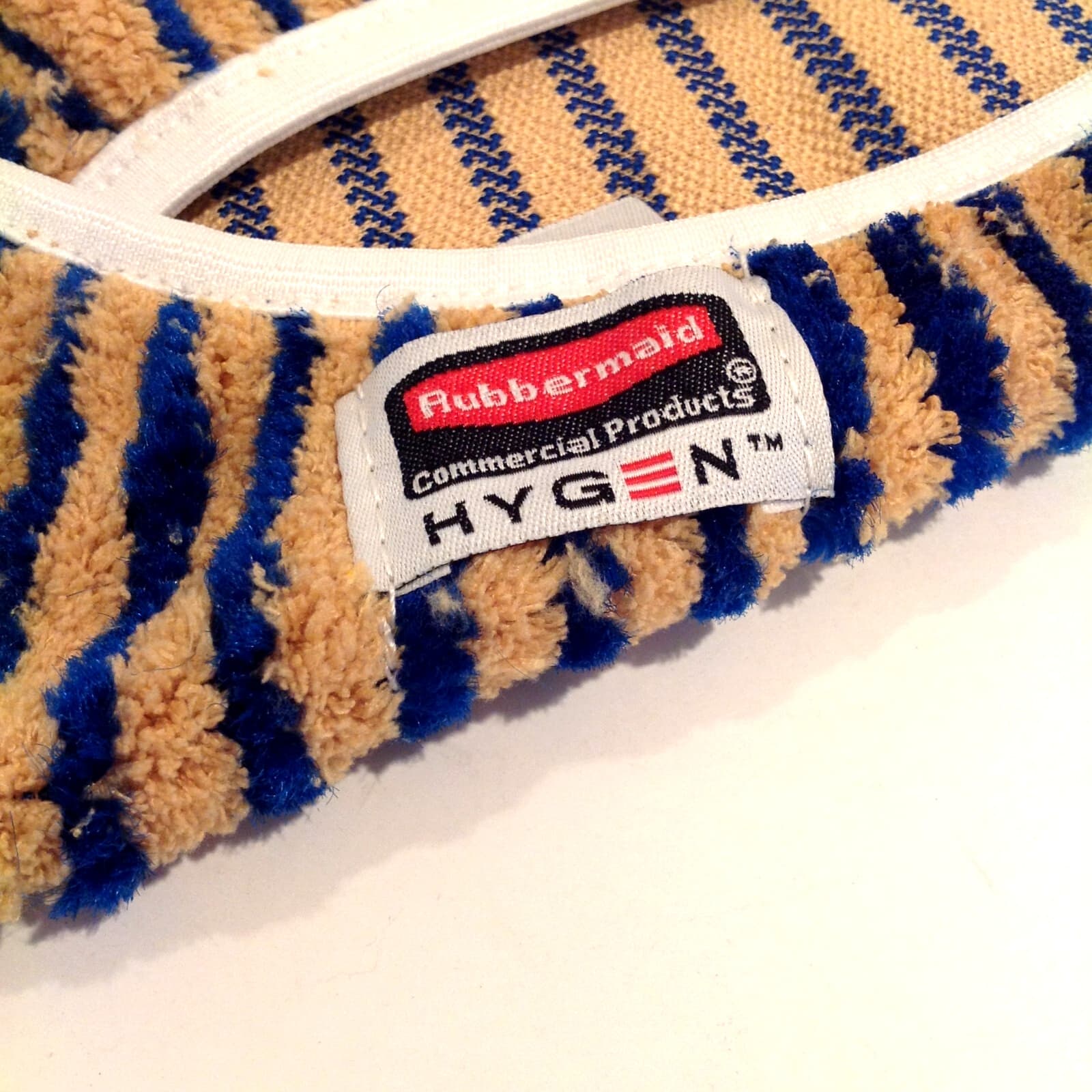 12 Rubbermaid HYGEN Q881 Flexi-Frame 11" Yellow Microfiber Scrubbing Wet Mop Pad 3