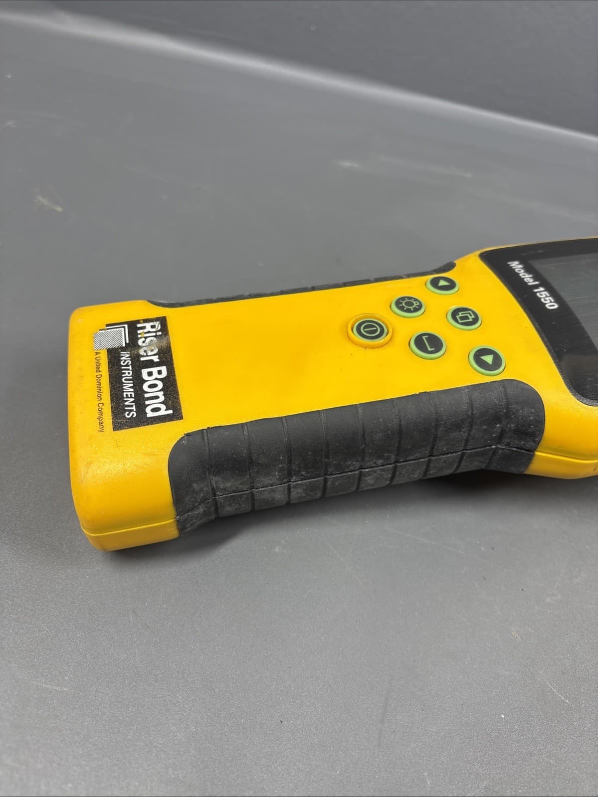 Riser Bond Model 1550 Compact Handheld 2