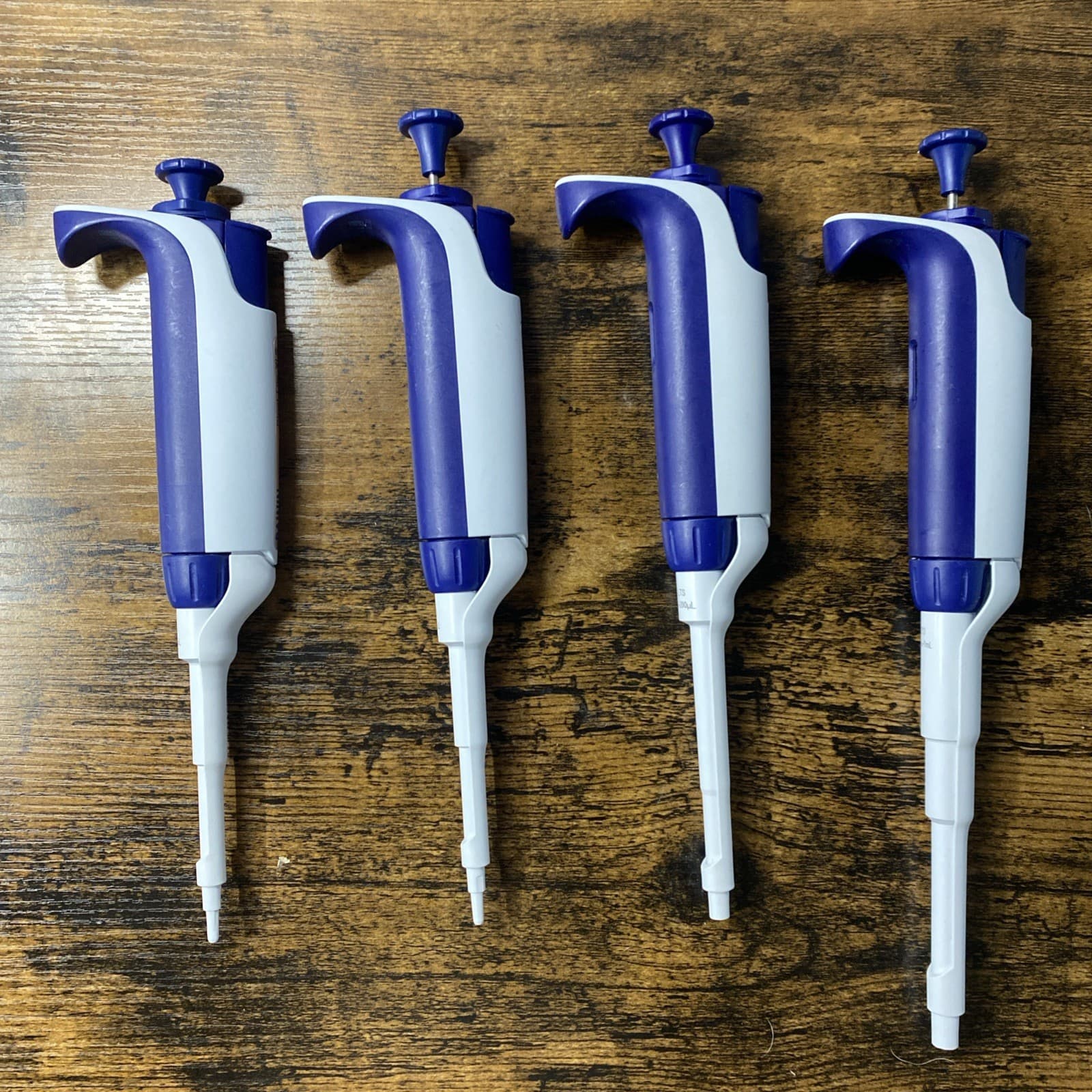 Rainin PipetLite XLS+ LTS Pipette Set  L1000, 200, 20, & 10 Calibrated Sep 2025 3