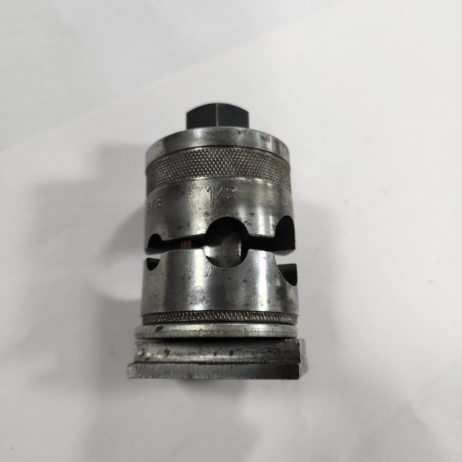 Armstrong Bros. Tool Adjustable Boring Bar Tool Post No. 00-R