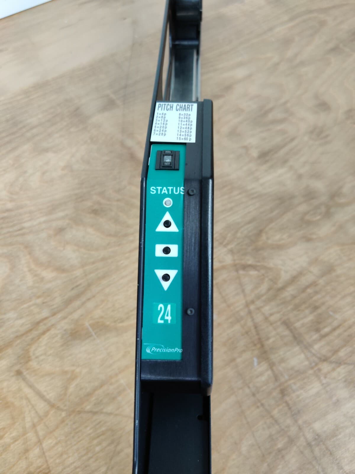 UIC Universal Instruments 24mm Green Precision Pro MultiPitch Feeder 49680603 3