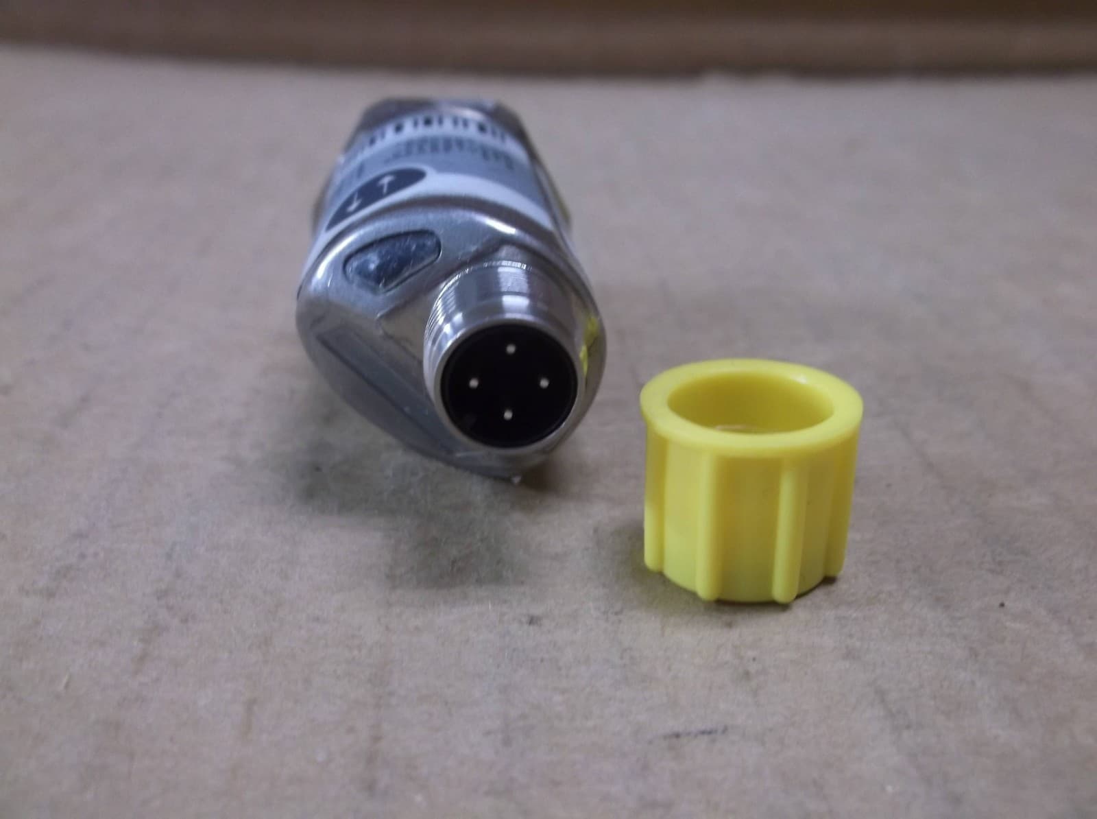 EDS 8476-2-3000-400 Hydac NEW In Box Pressure Switch Sensor 921102 2