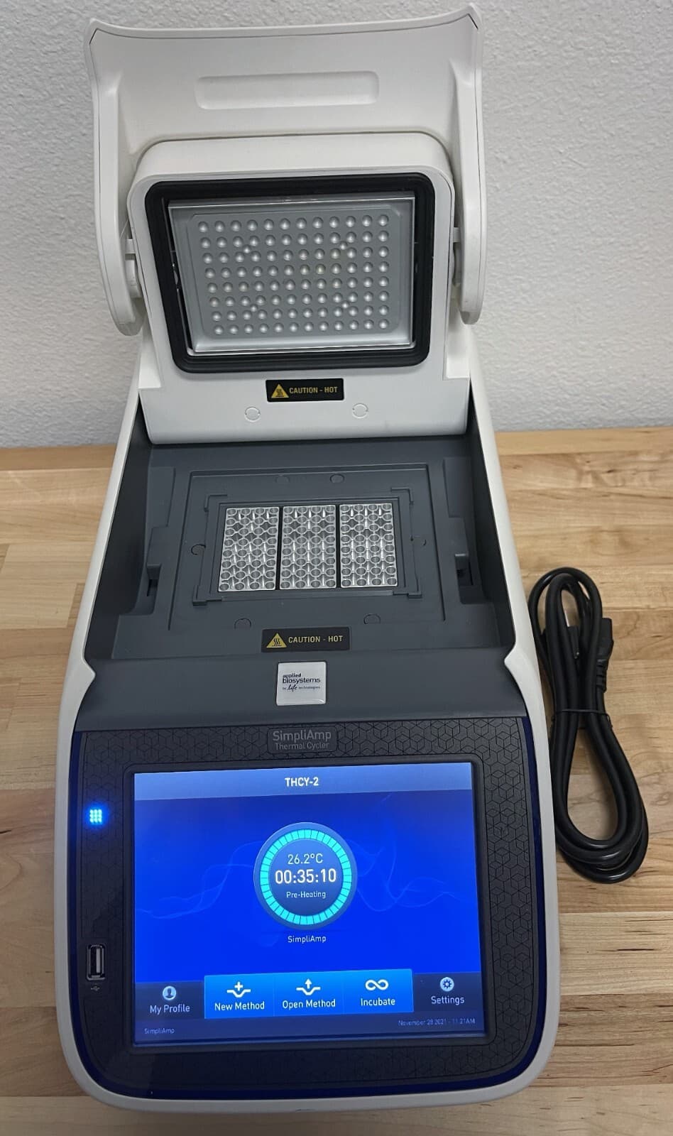 Applied Biosystems Thermo SimpliAmp Thermal Cycler PCR 96-Well with Warranty   6