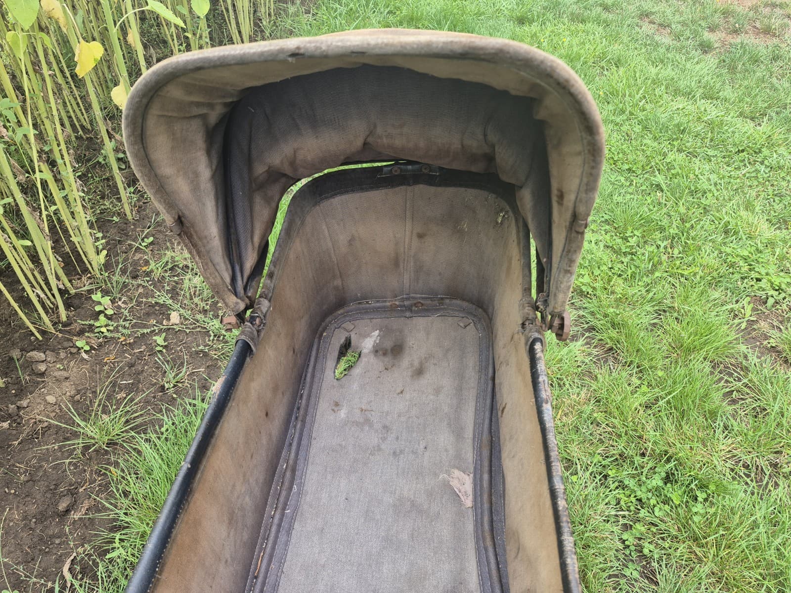 Vintage Pram Buggy Stroller Antique  Cast Iron Axle Rocking Bassinet 1900's 6