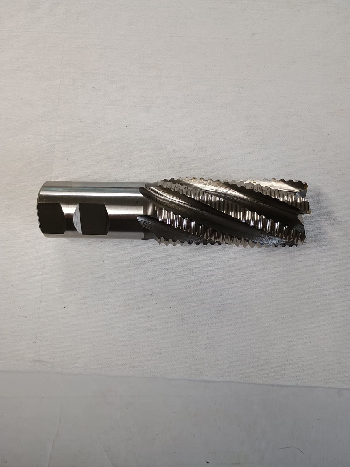 Roughing End Mill 1-1/2" x 1-1/4" x 3" 6 FL Cobalt Putman Tools