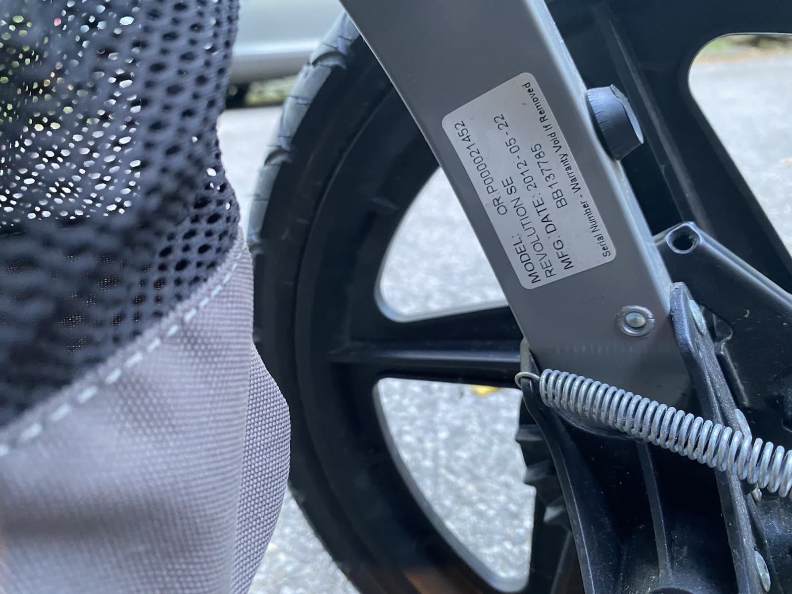 BOB Revolution SE Jogging Stroller Gray/Blue All Terrain 3-Wheel w/Canopy 2