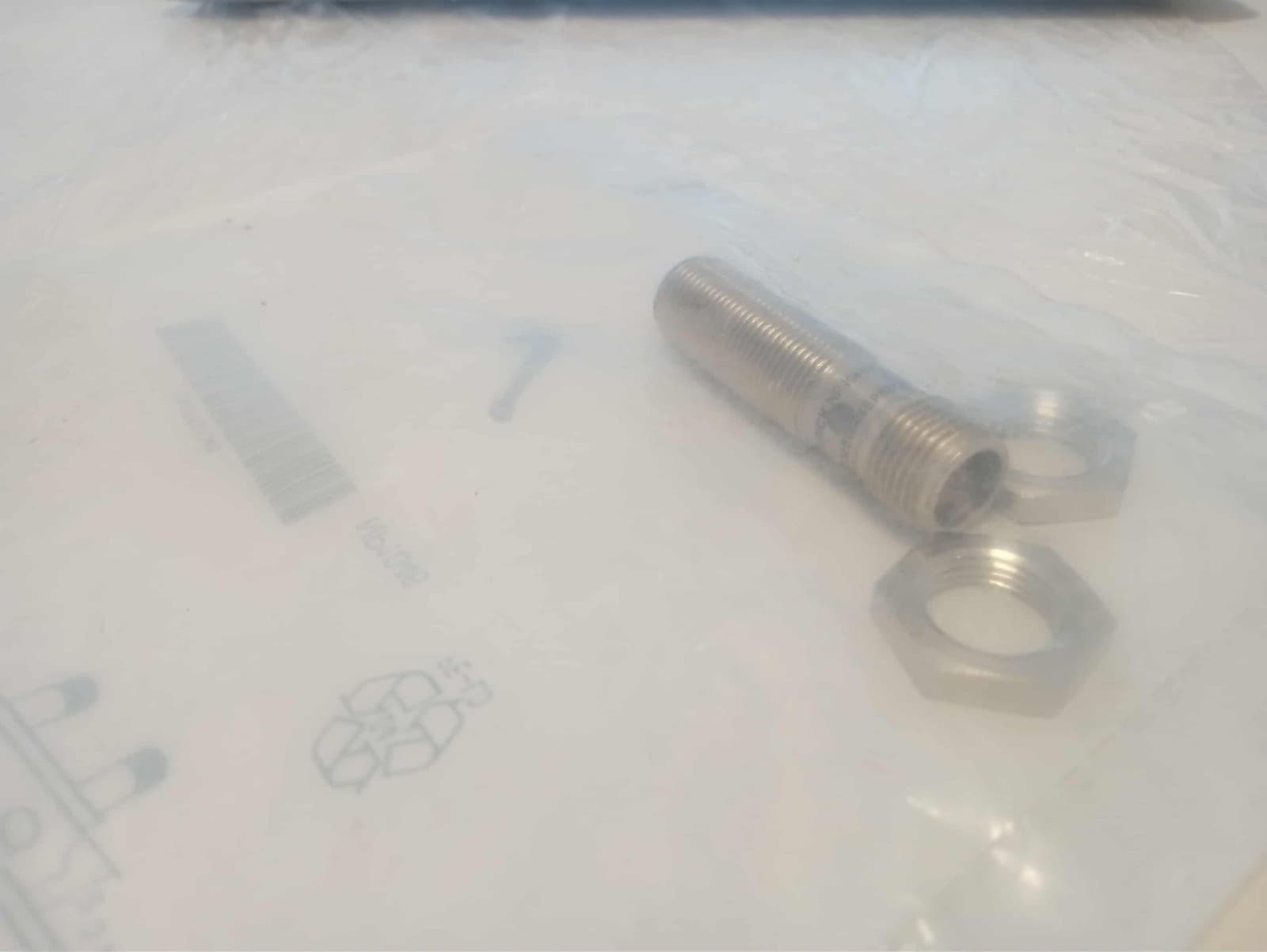 SICK 1040763 SENSOR PROX INDUCTIVE 4MM CYLIND IME12-04BPSZC0K Dia-Ø 12 mm,SR-4mm 2