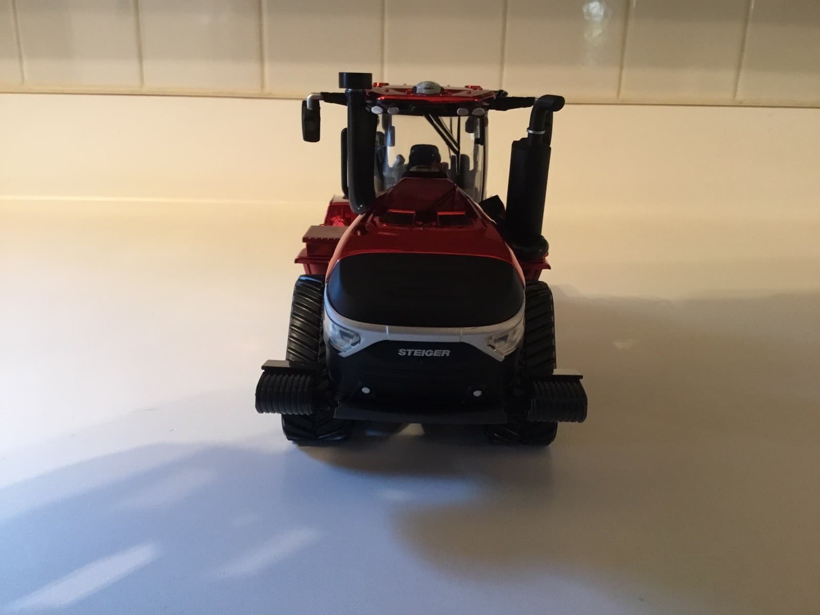 1:32 Case IH Steiger 785 Quadtrac Tractor 2025 Farm Show by Ertl 44419 - Chaser 3