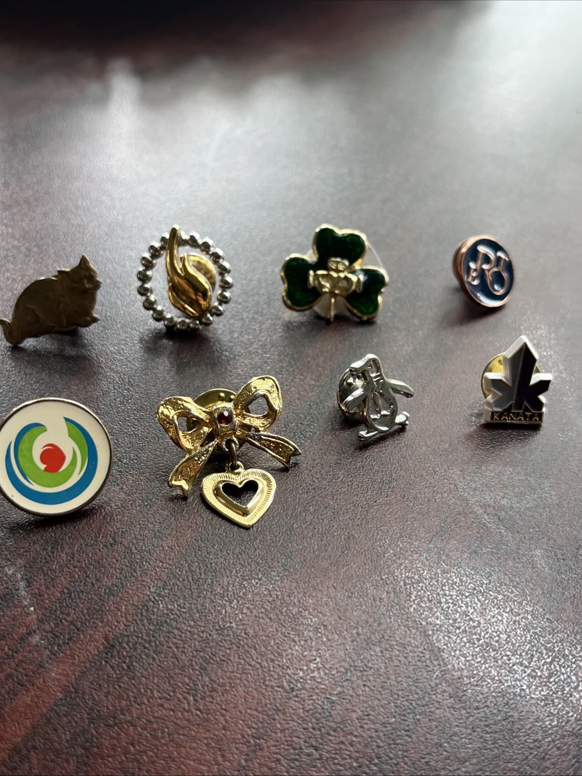 Lot Of 10 Random Mixed Lapel Hat Pins A4 3