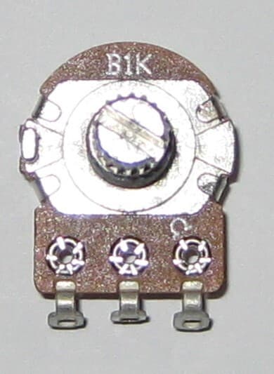 Linear (B) Taper 1k Ohm Potentiometer - 6mm (1/4") Shaft - 1/8 Watt 1000 Ohm 5