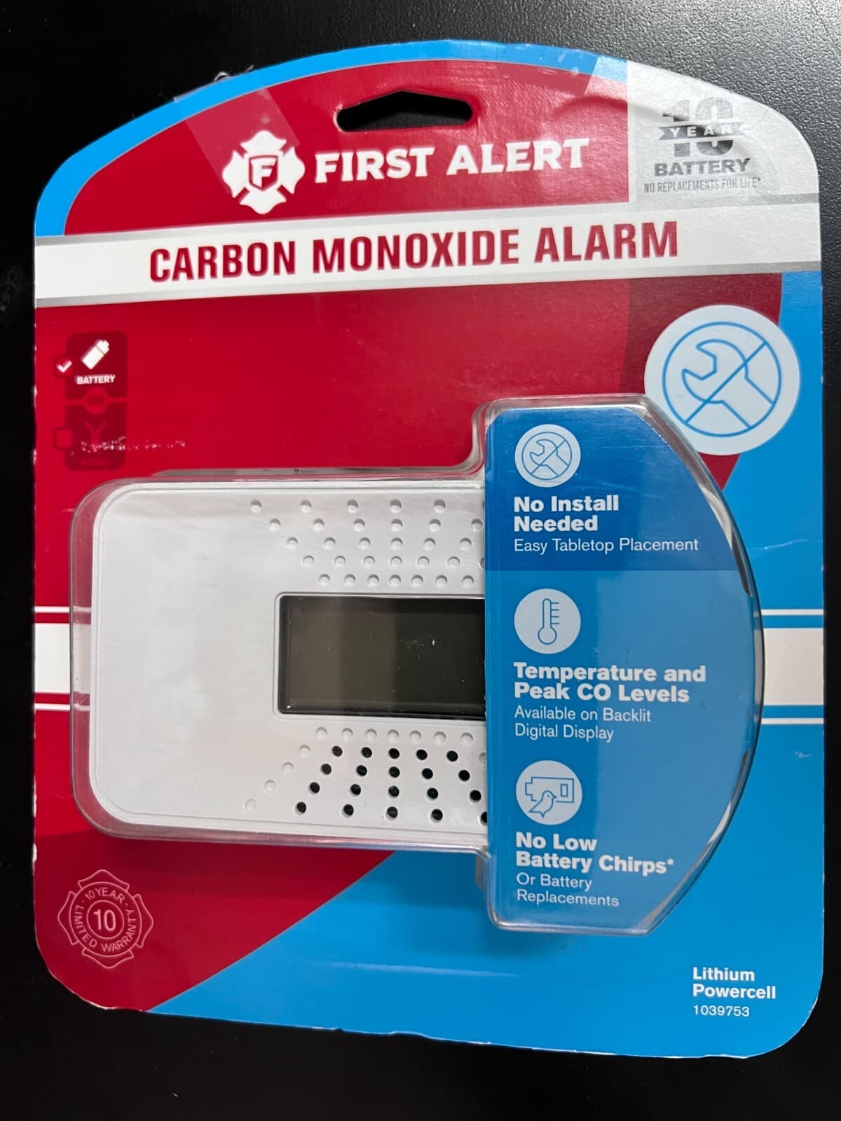 FIRST ALERT Carbon Monoxide Detector with Digital Temperature Display 8496/OB 2