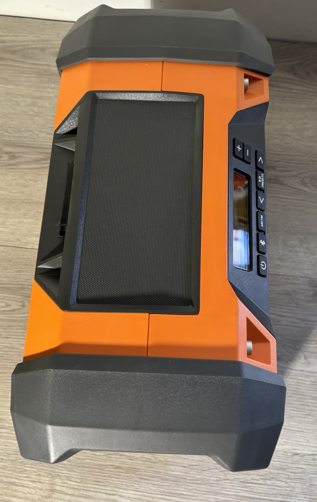 RIDGID R84089 18V Hybrid Jobsite Radio with Bluetooth Technology (NO POWER CORD) 4