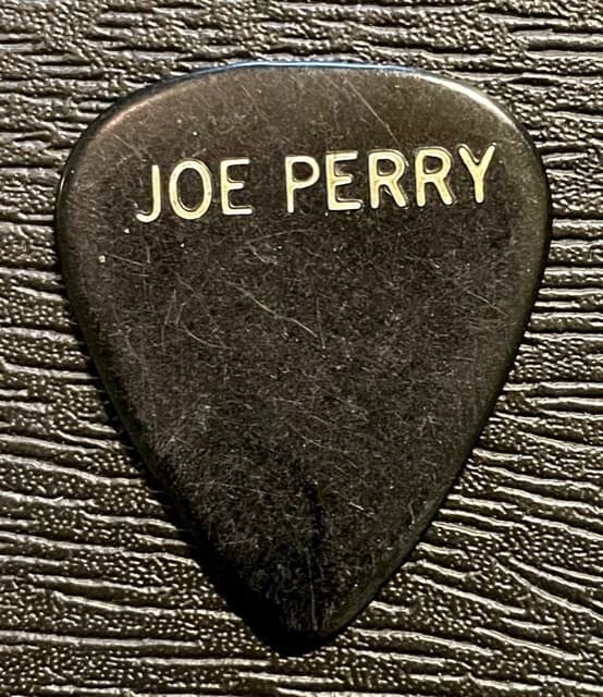 AEROSMITH  /  JOE PERRY /  1980'S  /  USED / TOUR GUITAR PICK 2