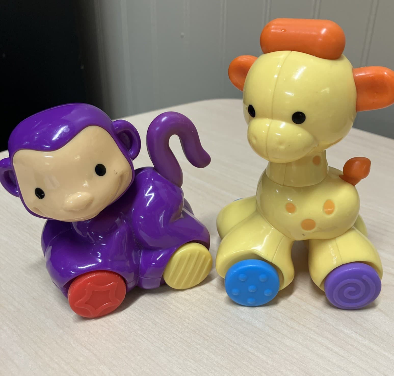 Fisher Price Amazing Animals Hippo Cow Clicks Giraffe Monkey w/ Wheels 2