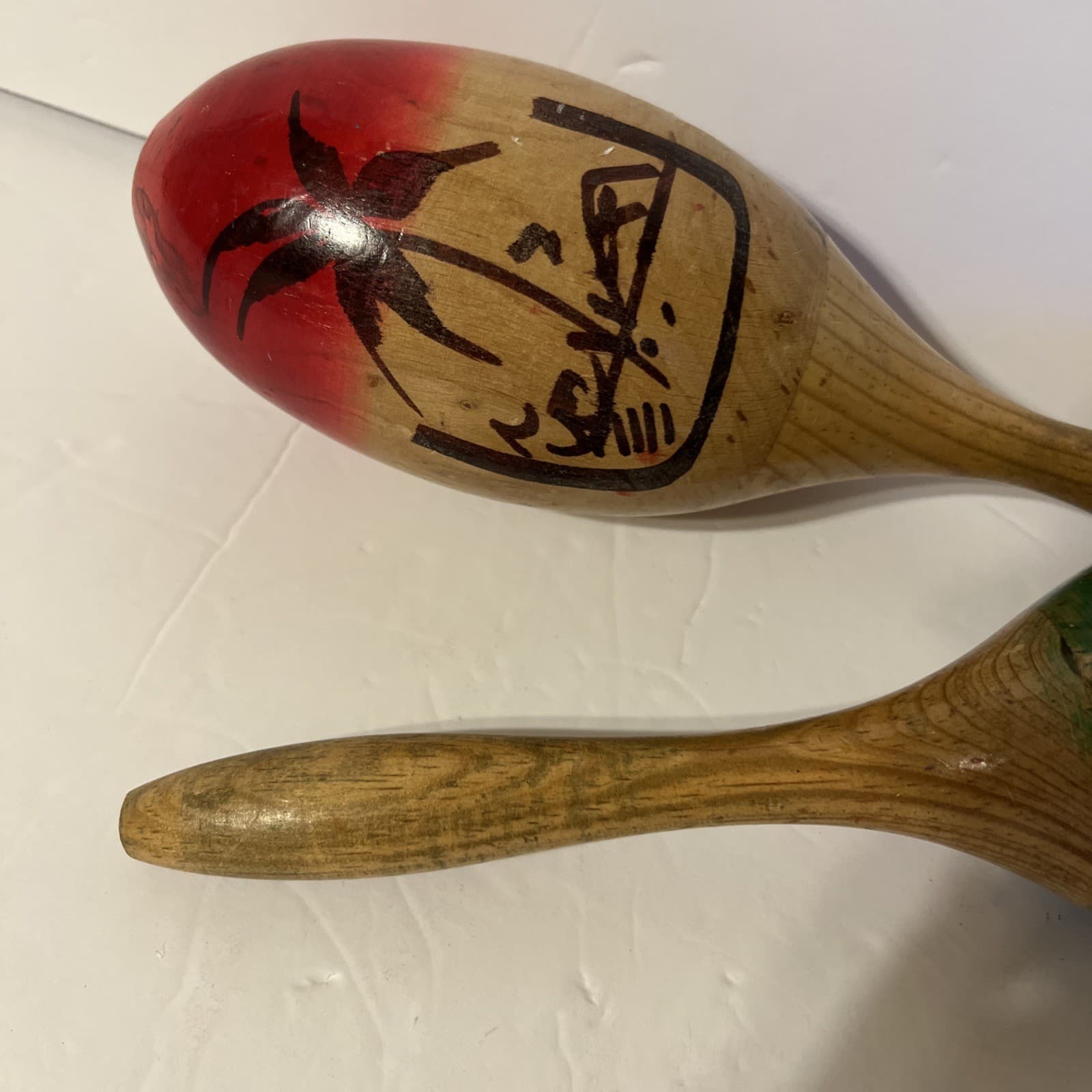 2-10 inch vintage maracas 3