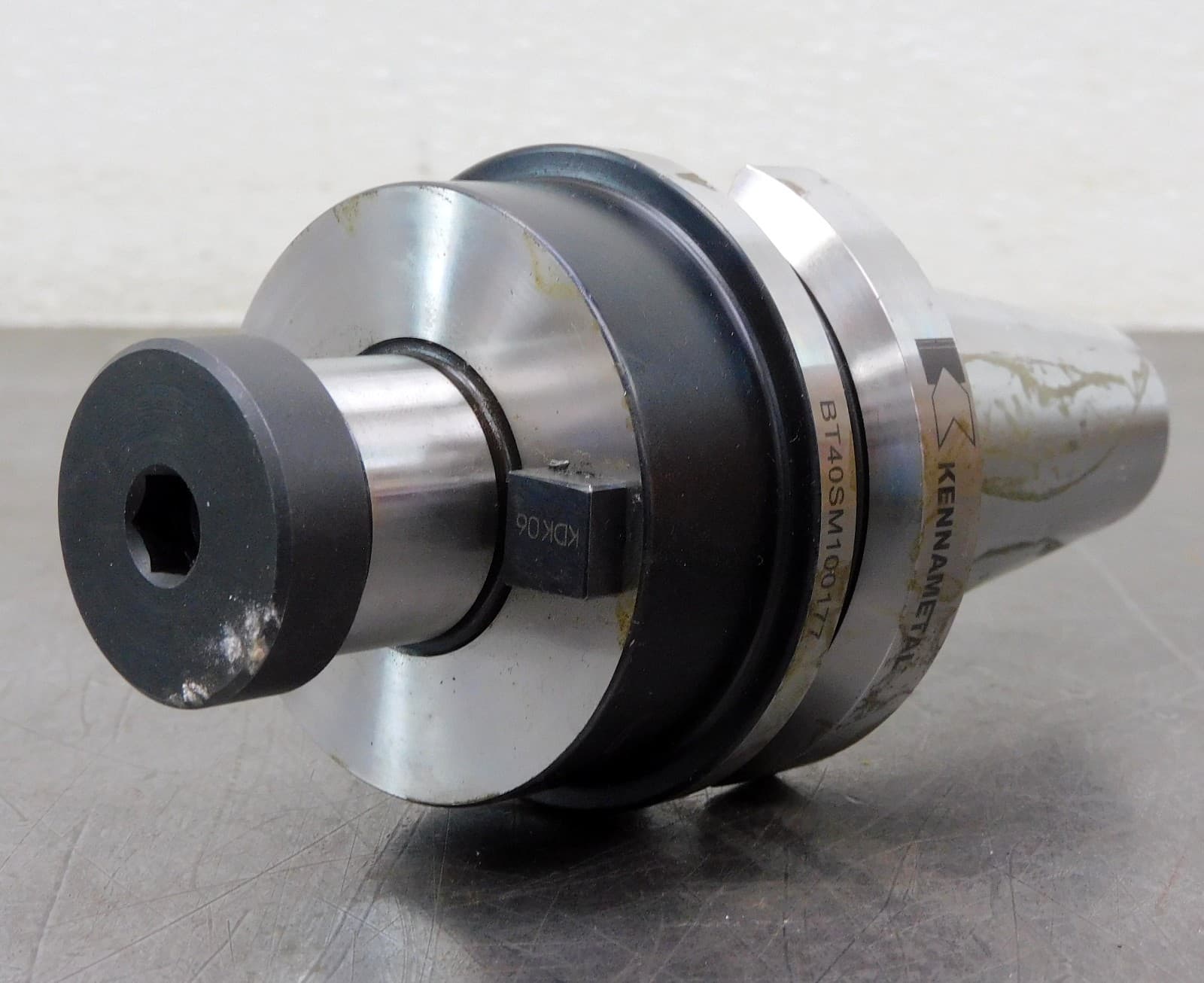 Kennametal BT40SM100177 Face Mill Tool Holder  BT40 3