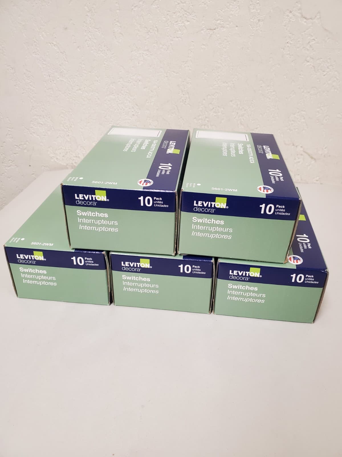 *50* Leviton Decora 15 Amp 1-Pole Rocker AC Quiet Light Switch, White (5601-2WM) 3