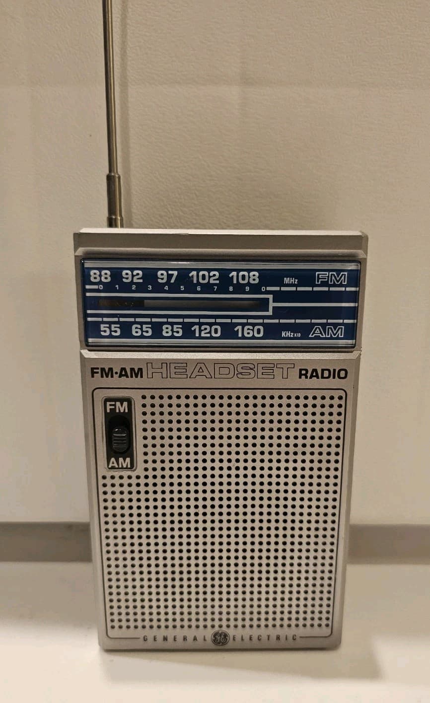 General Electric Headset Am Fm Radio Model 7-1150B Tested & Working  2