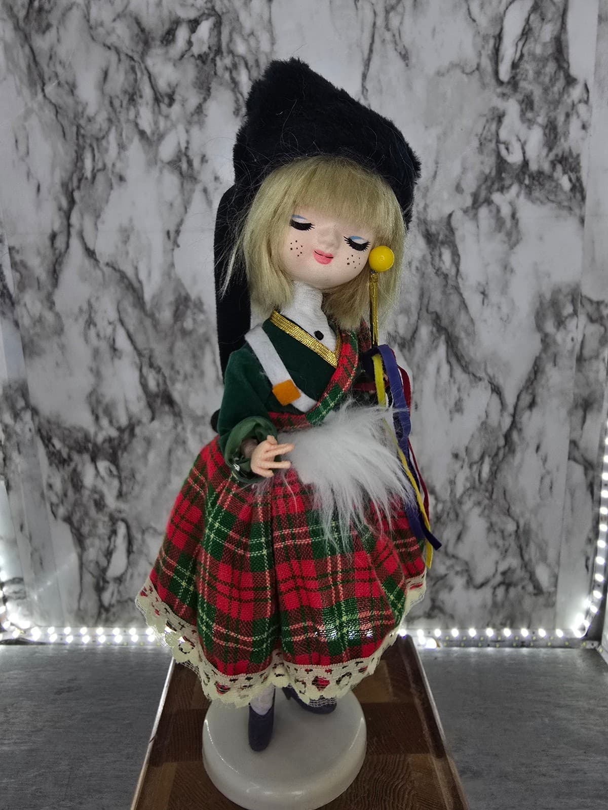 1960s Bradley styled Scottish Souvenir Doll, made in Korea 2