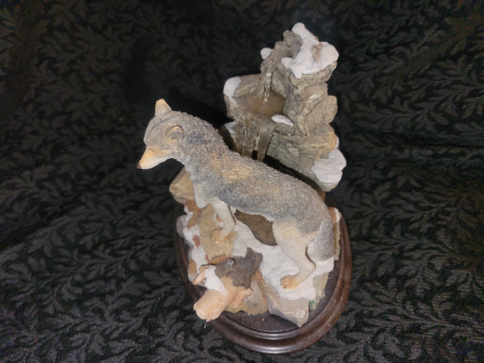 RARE Country Artists High Ground Wolf Figurine Hand Crafted In England - CA685  3