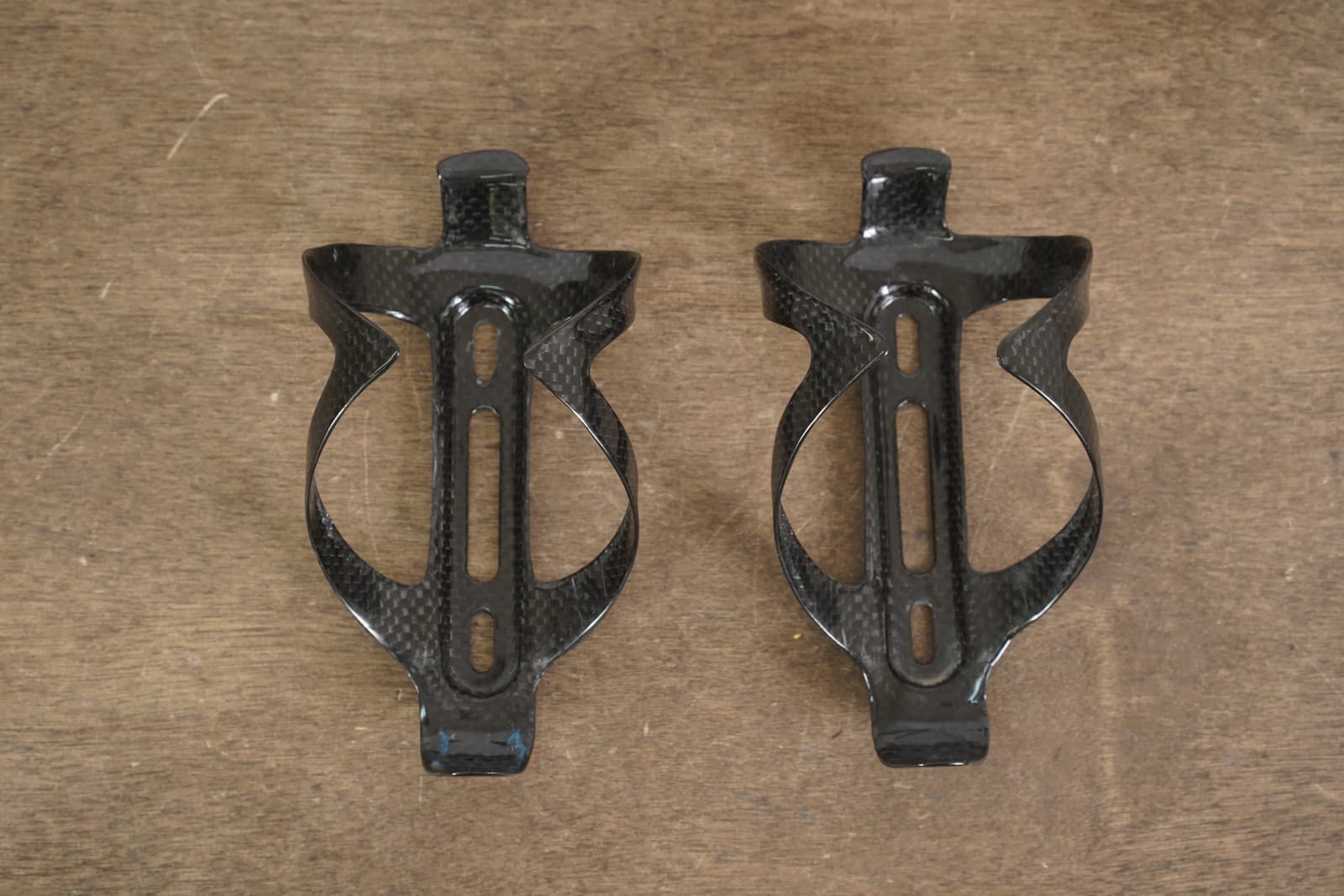 (2) Carbon Water Bottle Cages 36g 3