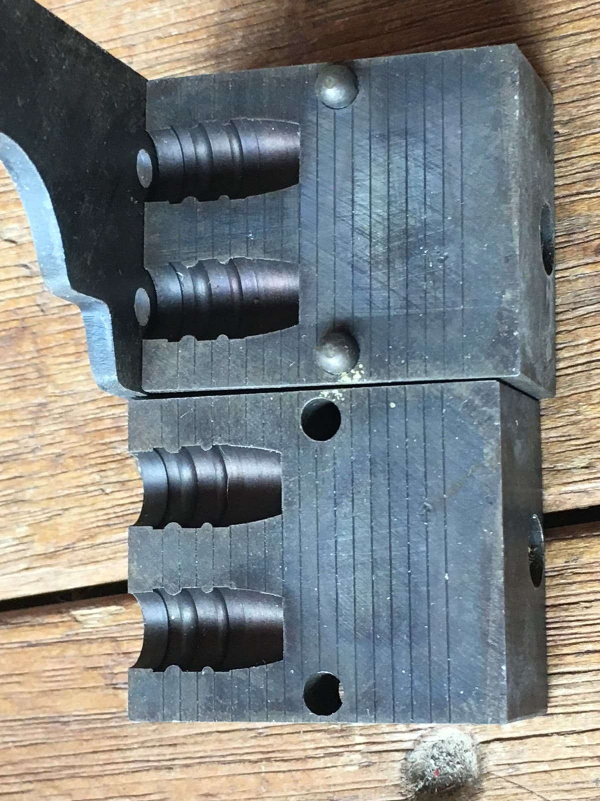 LYMAN BULLET MOLD MOULD 30/32-20 311316AV 4