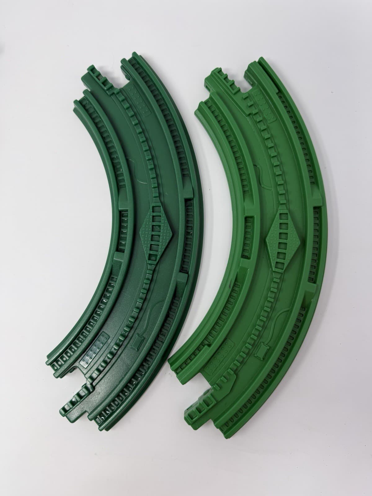 Fisher Price GeoTrax Strongest Team Ox Diesel Train With Tracks 2006 (Video) 4