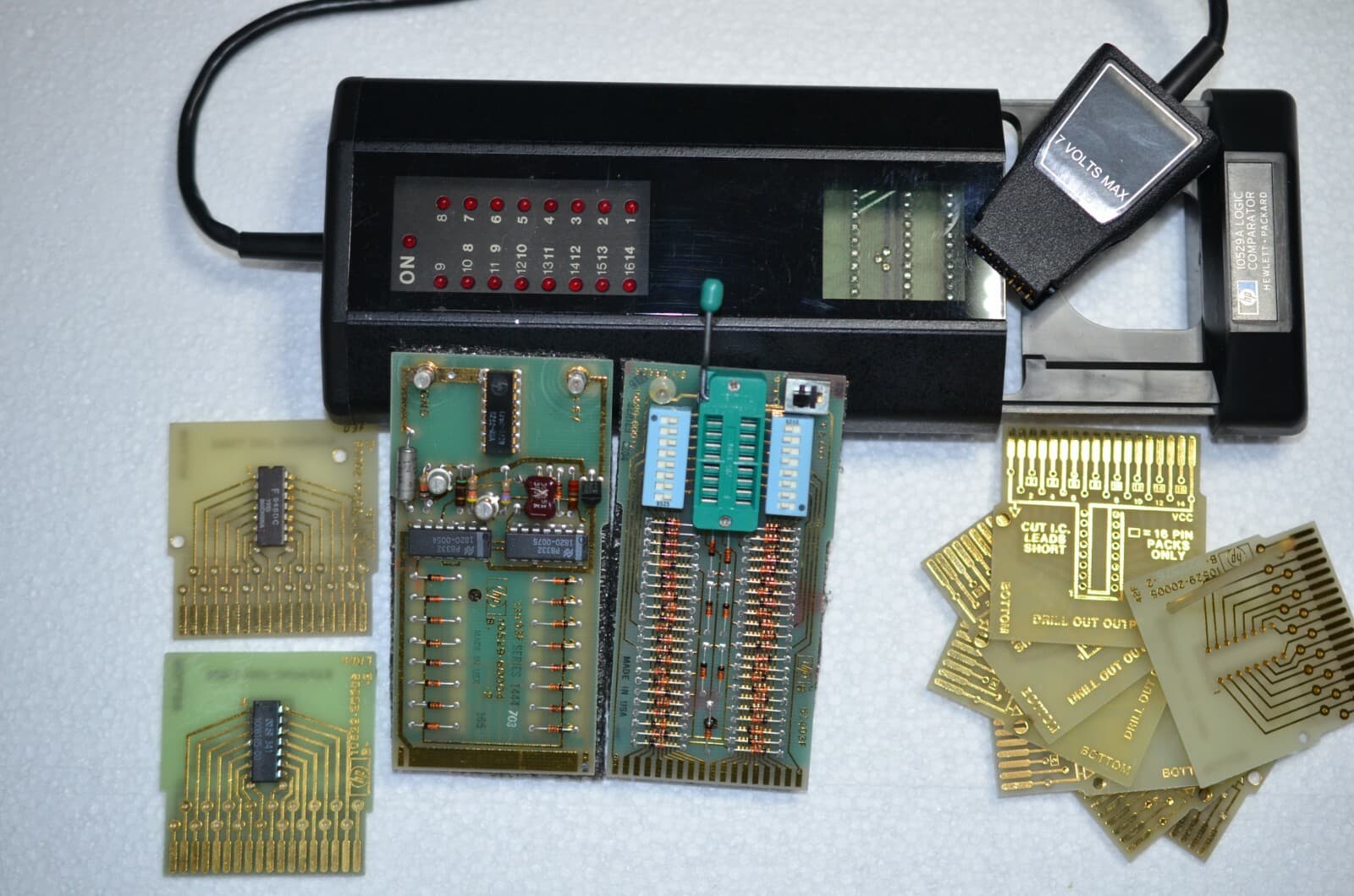 Hewlett Packard 10529A Logic Comparator ...As New !!!