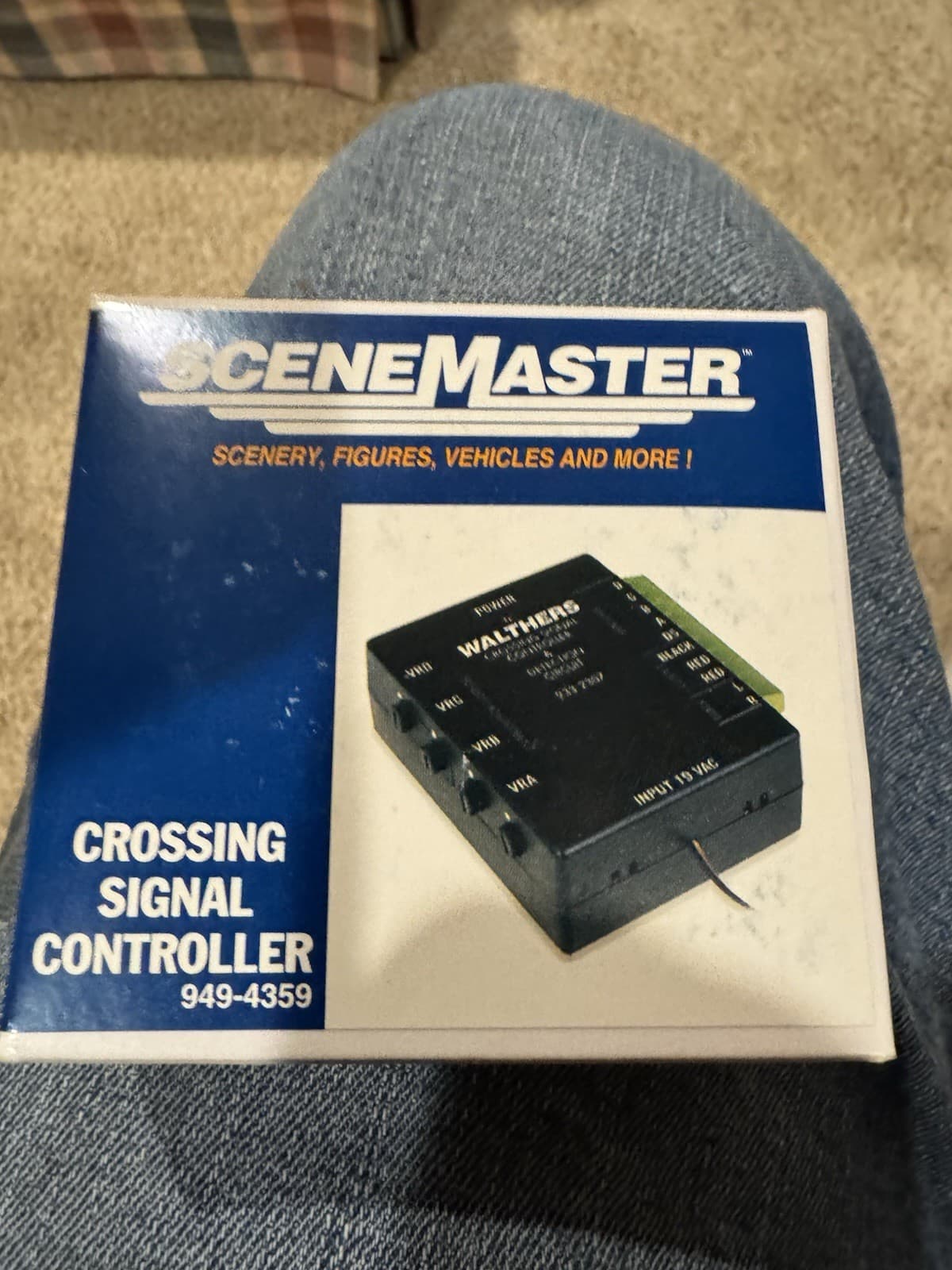 Walthers ~ HO Scale ~ Grade Crossing Signal Controller ~ 949-4359 NIB