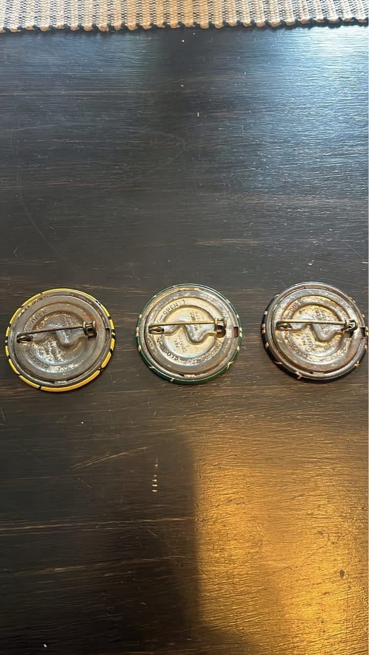 (3) 1937 1938 1939 Arkansas Resident fishing license pinback From Same Angler 2