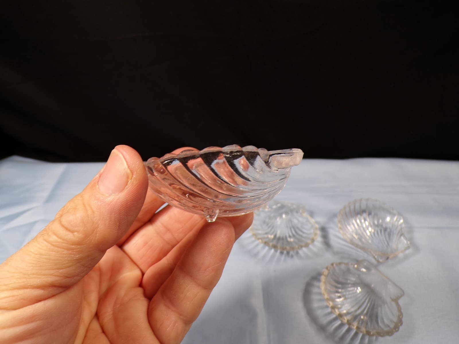 Set of 4 Vintage Fenton Clear Glass Shell Shaped Salt Dips 4