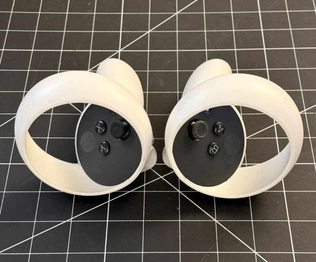 Genuine OEM Oculus Quest 2 Left + Right Controllers PAIR Working + Fully Tested 4